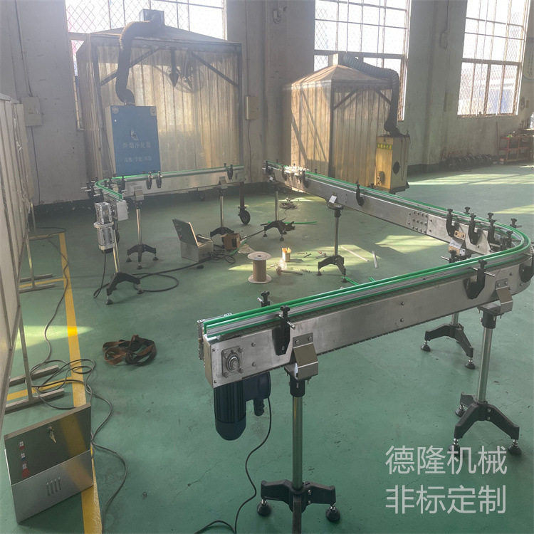 塑料链板转弯瓶贴标分拣输送机