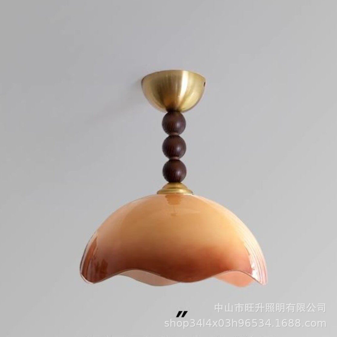 网红蛋壳法式中古风吸顶灯吧台岛台餐厅吊灯少女高级感卧室房间灯