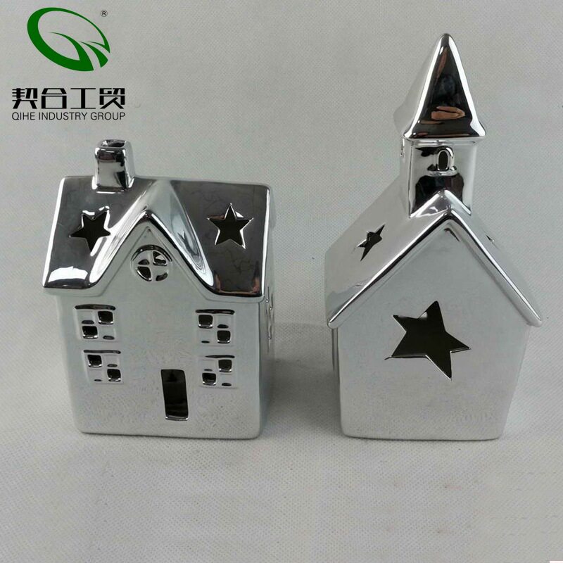电镀圣诞陶瓷房子摆件镂空LED烛台烛房中温白瓷蜡烛座节日装饰