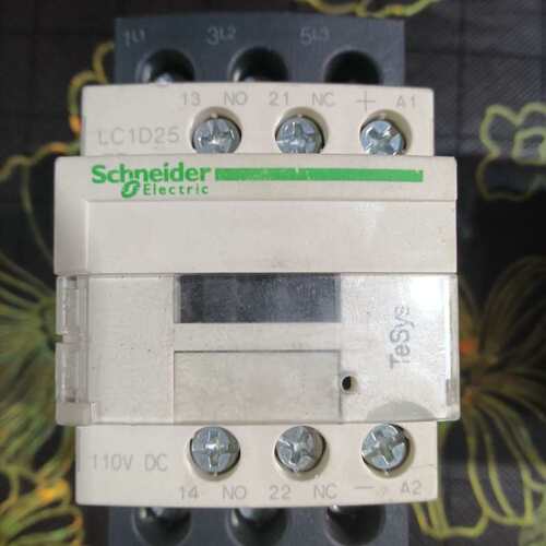 议价施耐德直流接触器LC1D25LC1D18BDLC1D32BD