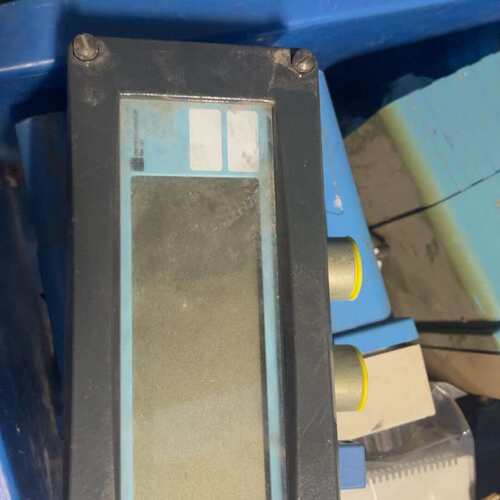 议价E+H数字式现场显示器RIA261-B21RIA261-B11RIA261-C21