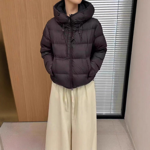 泡芙连帽羽绒服女2025冬季新款宽松小个子白鸭绒时尚洋气面包服潮