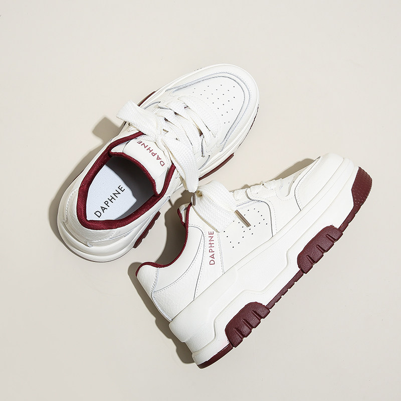 达芙妮2026春季新款厚底增高小白鞋时尚百搭潮流板鞋休闲运动女鞋
