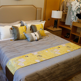 美物舍桌旗中式禅意新中式中国风床旗茶几旗现代高档黄色花鸟茶席