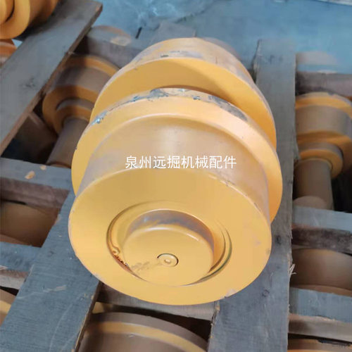 拖轮D8N推土机拖链轮 支重轮 引导轮 链条 齿块 油链总成四轮一带