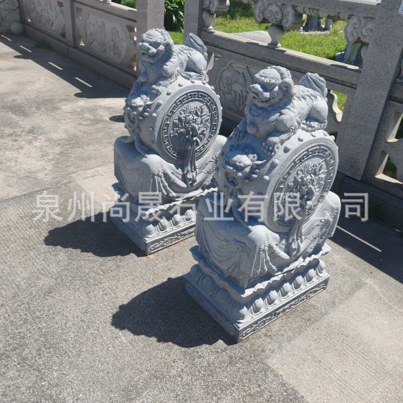 黑麻石雕门墩庭院别墅门口石枕抱鼓石景观摆件印度红石墩青石雕刻