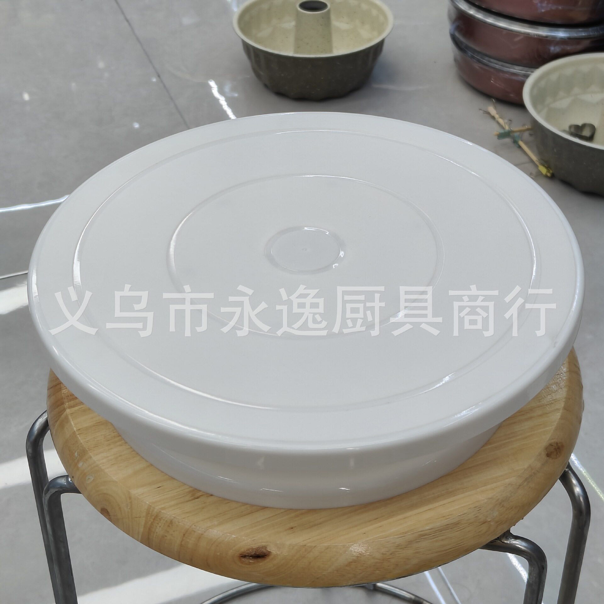 蛋糕转盘裱花台家用烘焙工具生日防滑稳固轻便塑料模具批发图片