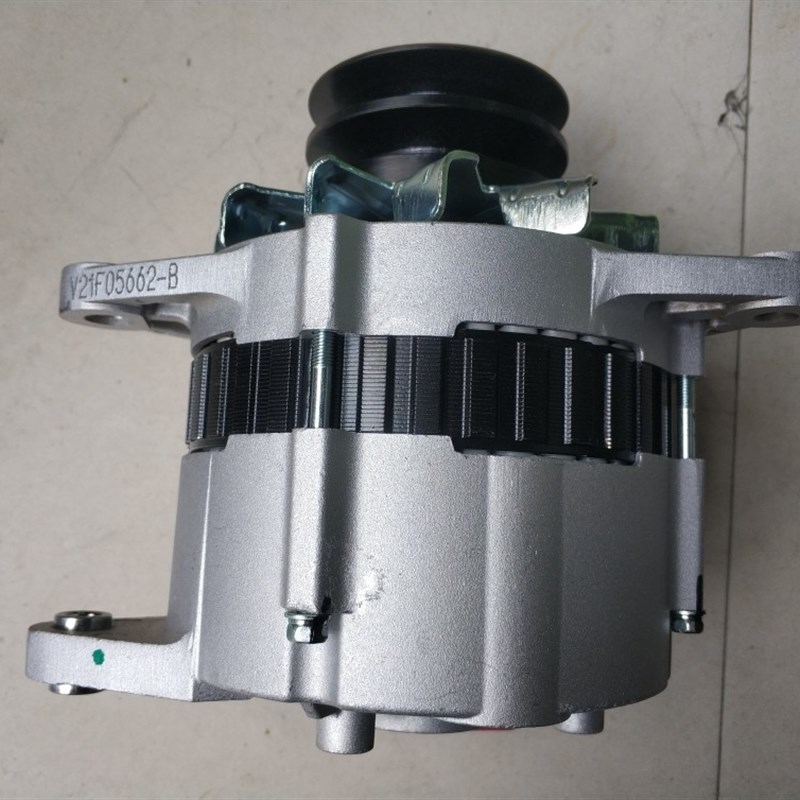 江西五十铃493发电机JFZ1110-0101 3701100VAK 14V 110A车用