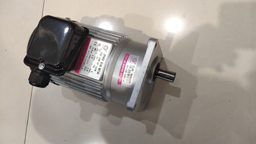 ZF18 YS0.1KW-4P 楷莱胜KLS齿轮减速电机 三相立式封箱打包马达