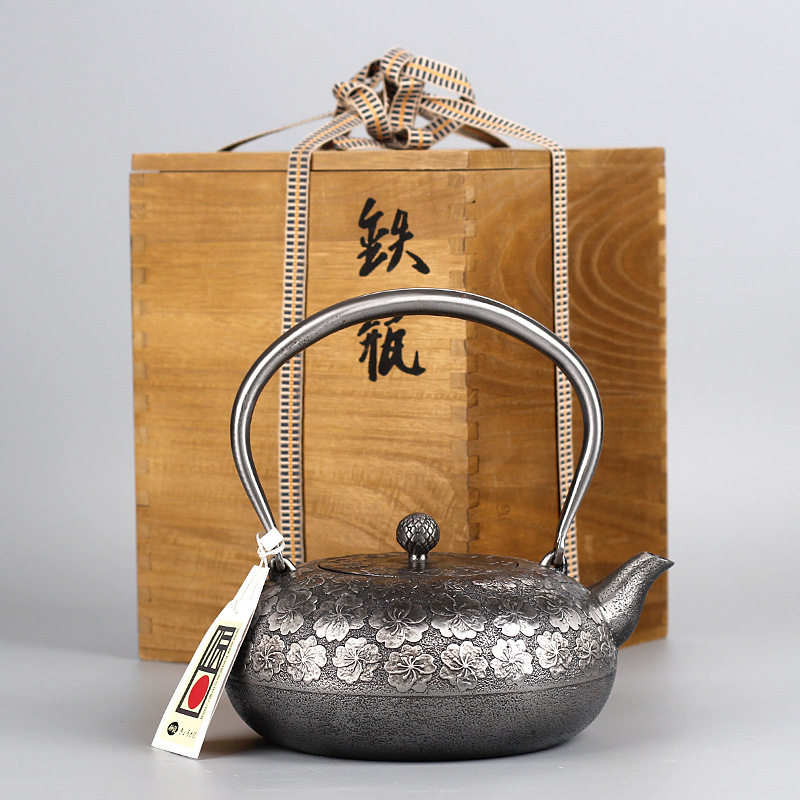 日本铁壶铸铁壶电陶炉煮茶器泡茶专用铁茶壶砂铁壶煮水烧水壶