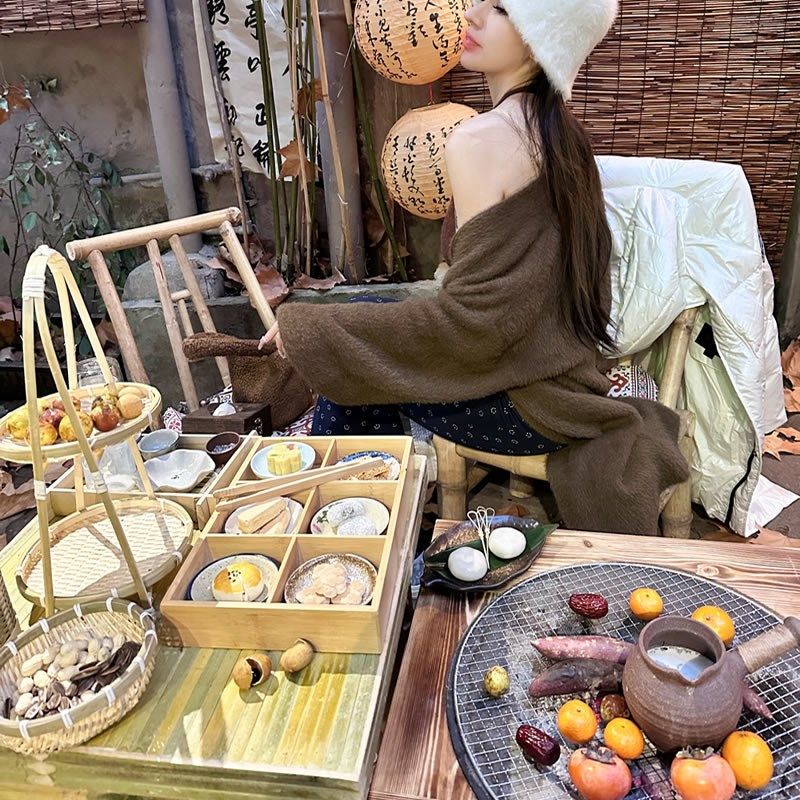 围炉煮茶桌实木架子木炭烤火盆家用室内外冬季取暖铸铁老式烧烤炉