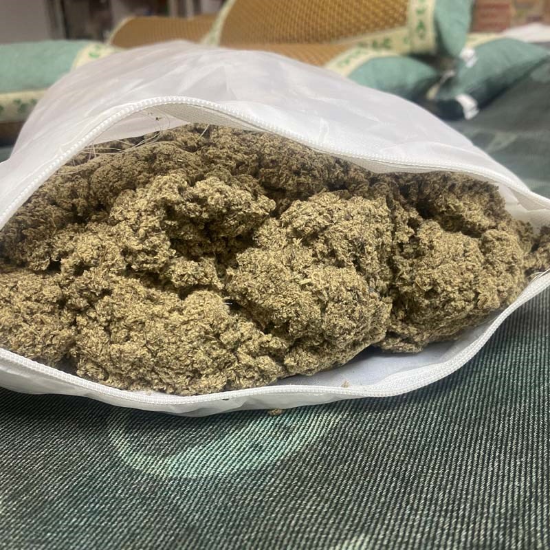 三年陈艾填充竹布拼接清凉透气凉席枕头艾草枕颈椎枕头透气艾绒枕