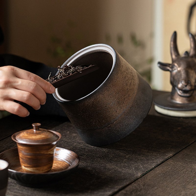 十二生肖鎏金铁釉茶叶密封茶仓陶瓷摆件高档精品龙首大号茶叶罐