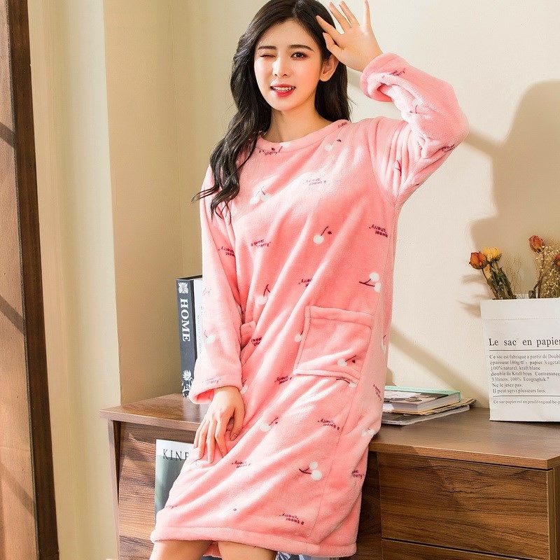 加厚秋冬甜美卡通法兰绒睡裙女睡衣家居服长款珊瑚绒浴裙可爱柔软