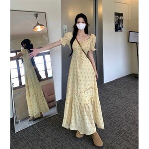 小吉家大码女装胖mm法式碎花连衣裙夏季系带木耳边方领收腰长裙子
