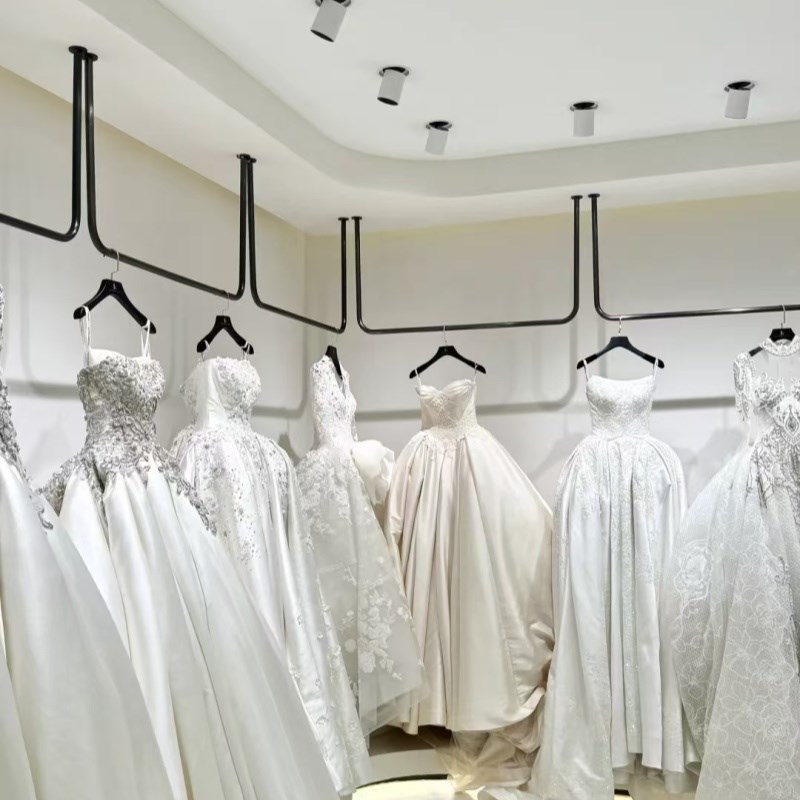 黑色照相馆专用衣架婚纱店悬吊式天花板悬挂礼服旗袍架子上墙秀禾
