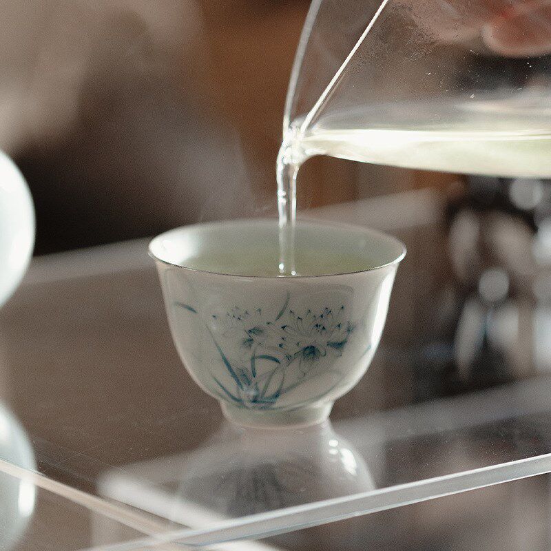 束刻新品茶具釉下彩手绘梅兰竹菊四君子茶杯家用陶瓷品茗杯主人杯