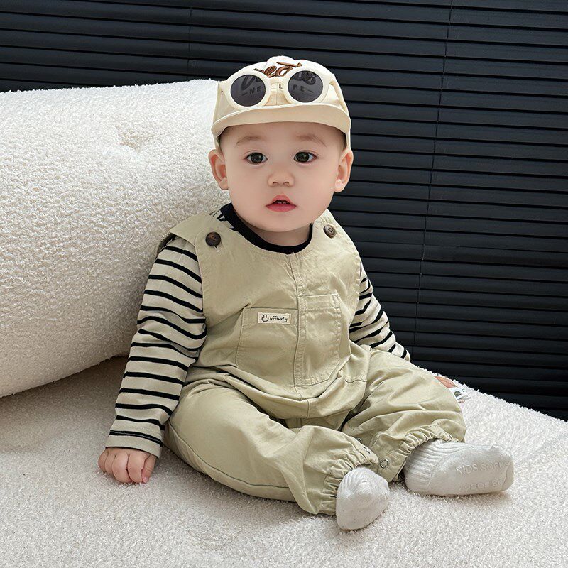 婴儿春装男宝宝衣服工装背带裤套装洋气酷帅外出两件套周岁春秋季