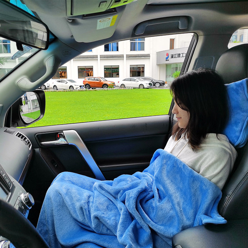 多功能二合一旅行毯法兰绒毛毯汽车抱枕午休车用加厚午睡毯空调毯