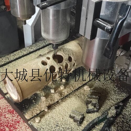 竹子镂空数控圆雕机笔筒灯雕刻