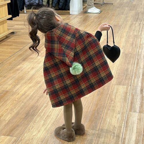 新款童装年服女童冬季圣诞双面羊毛呢斗篷儿童时髦外套潮打底毛衣