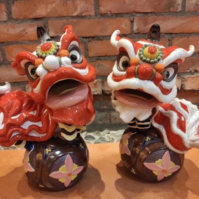 陶瓷舞醒狮石湾公仔舞狮特色手信开业送礼祝福婚庆可爱手工摆件