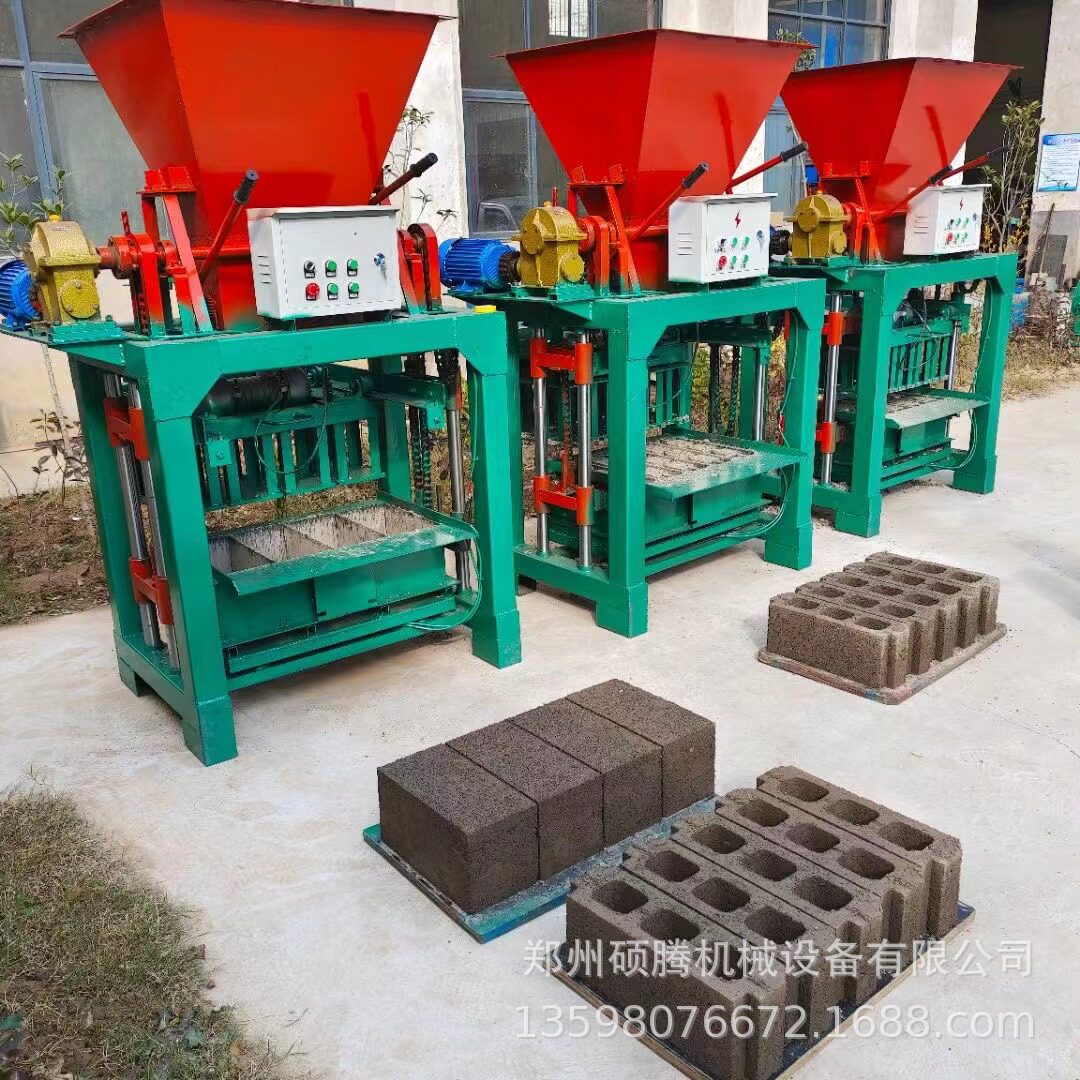4-35型料斗式制砖机器 面包砖六角砖彩砖成型机 透水砖人行道砖机图片