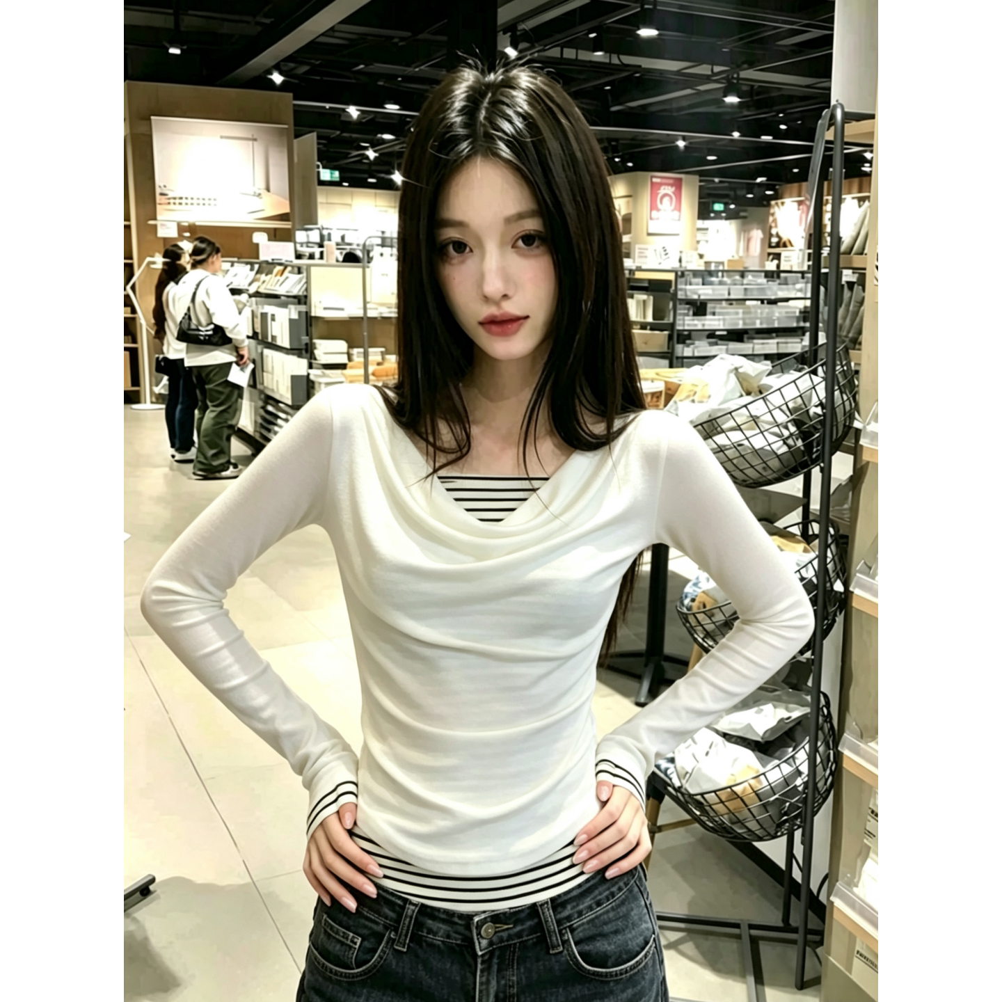 韩系白色假两件条纹拼接长袖T恤女早秋季独特漂亮修身打底衫上衣