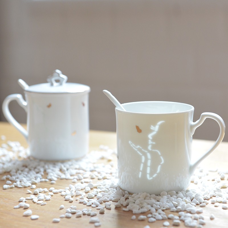 古镇陶瓷景德镇玲珑陶瓷茶杯马克杯带盖带勺简约水杯杯子情侣杯