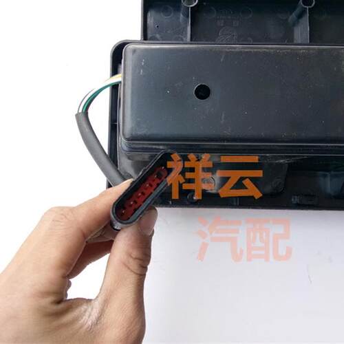 适配适配跃进配件帅虎世博版H100H300NM33H500货车尾灯 后灯总成