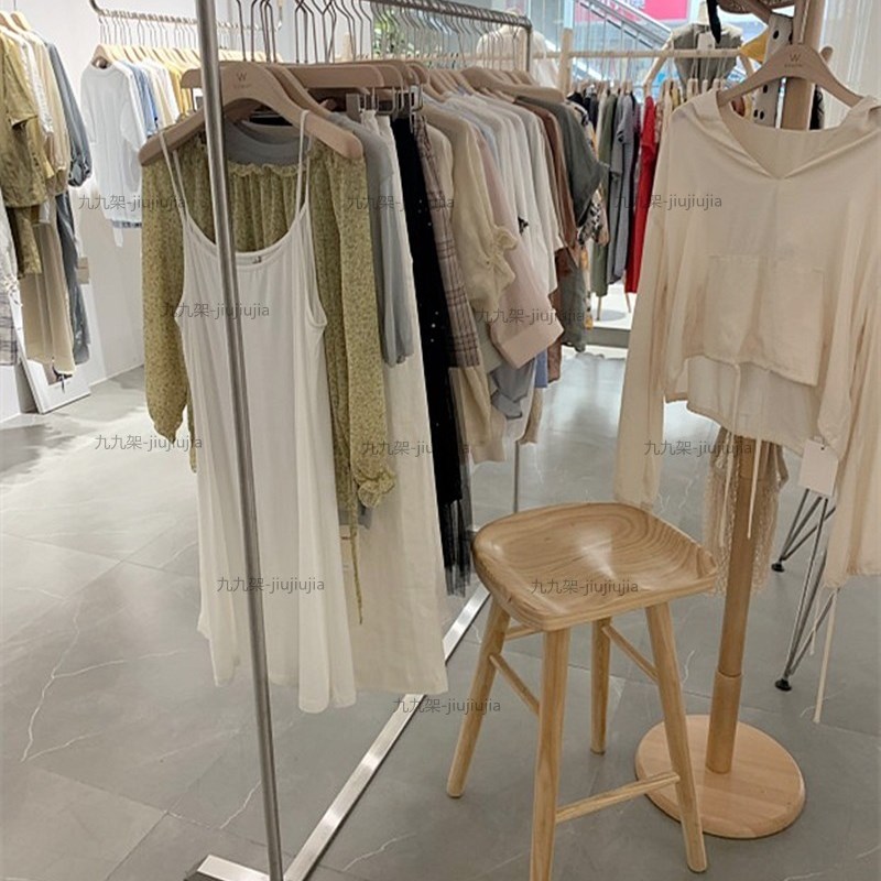 服装店衣架展示架落地式金色侧挂中岛陈列架女装店货架装修效果图