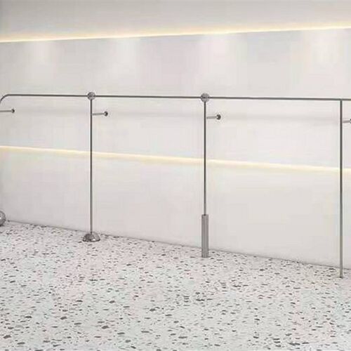 服装店不锈钢拉丝上墙展示架高档女装店衣服架子简约落地货架新款