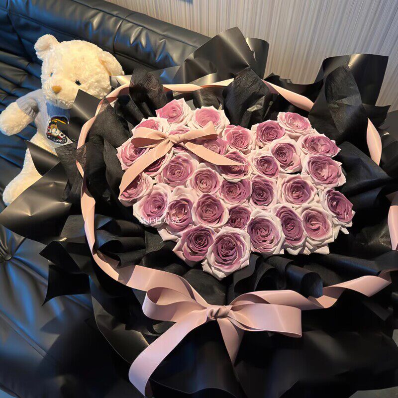 网红乌梅子酱曼塔玫瑰花束鲜花快递同城配送女友生日广州北京上海