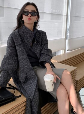 灰色polo领拼接假两件短款毛衣女秋装新款撞色显瘦针织衫羊毛上衣