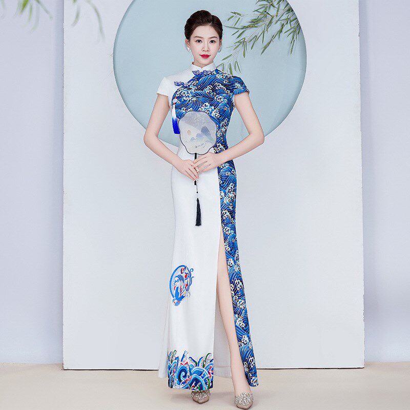 2024新款新款中国风走秀表演复古改良连衣裙青花瓷旗袍鱼尾演出服
