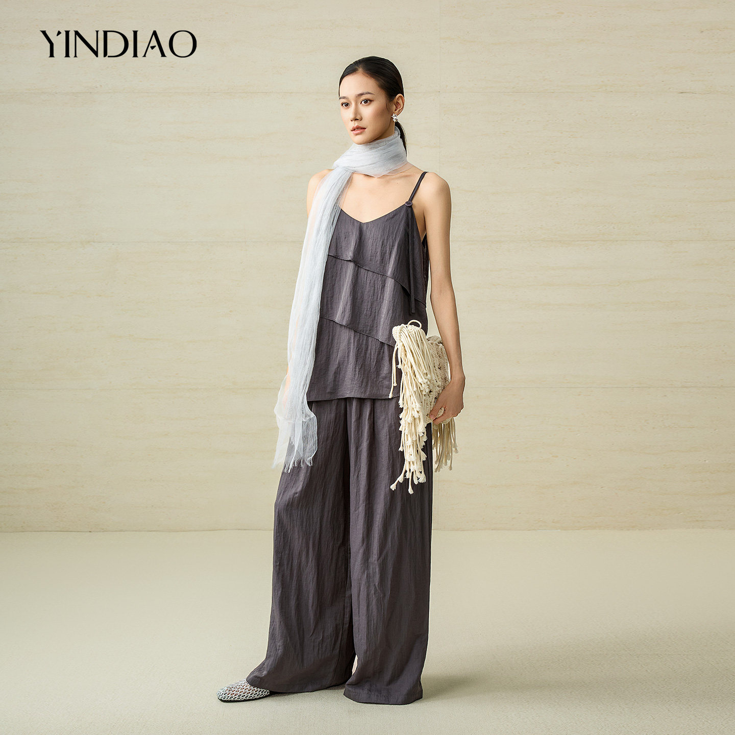 YINDIAO引调精致净色吊带小衫