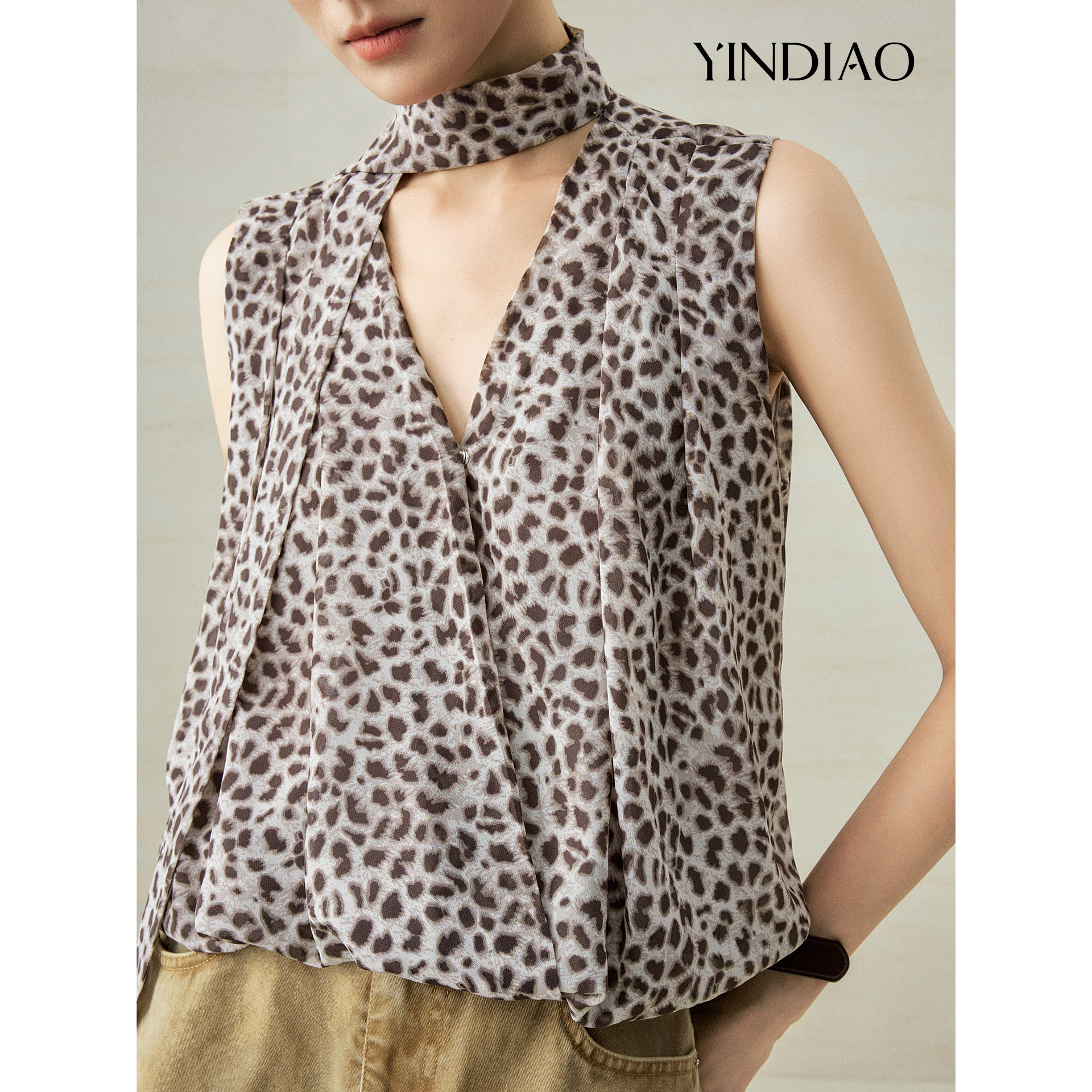 YINDIAO引调松弛感豹纹飘逸小衫