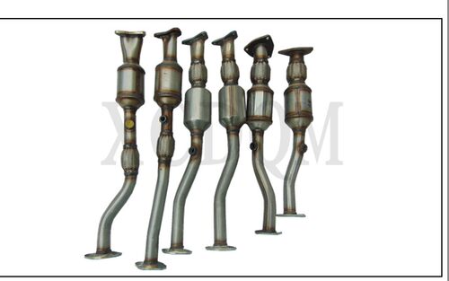 适用五菱之光63716376638863906400 S V三元催化器净化器氧传感器