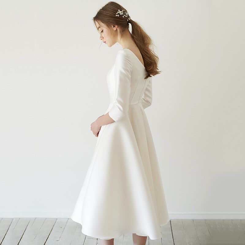 法式新款缎面轻婚纱中袖敬酒礼服裙年会演出服简约复古旅街拍保守