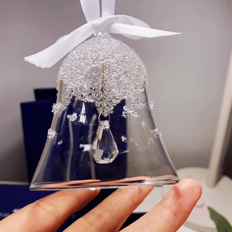 圣诞水晶车挂水晶风铃铛汽车挂件车内雪花镶钻挂饰装饰品礼物女