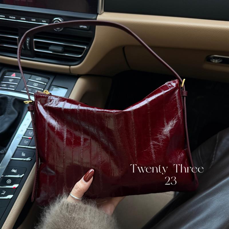 Twenty Three高级感红色鳗鱼纹手拿包小众百搭通勤单肩斜挎手机包