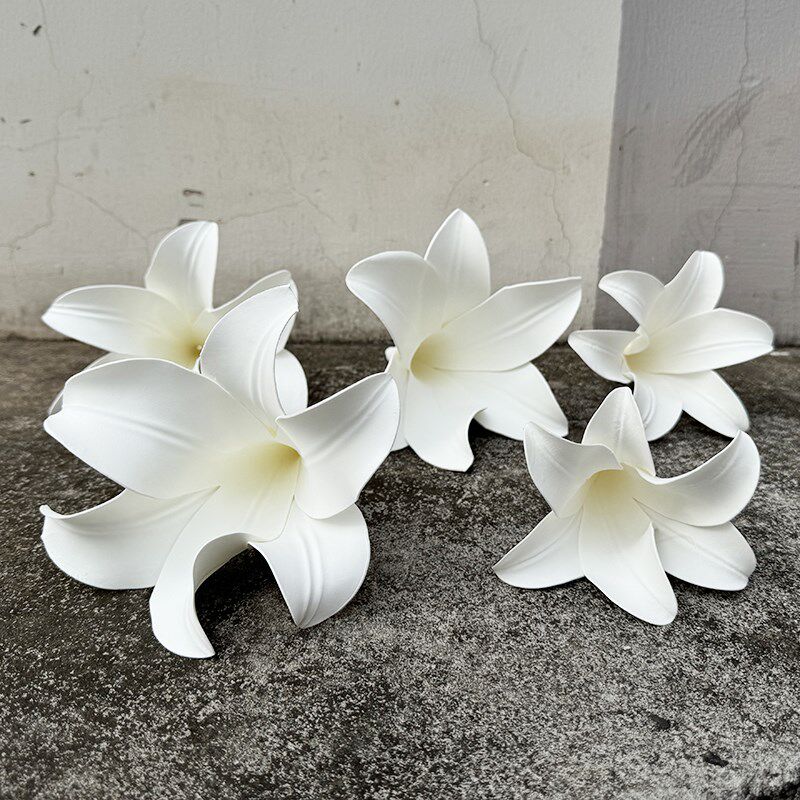 【现货】吊顶百合花朵仿真花大小白百合花头婚礼堂悬挂白色花串材