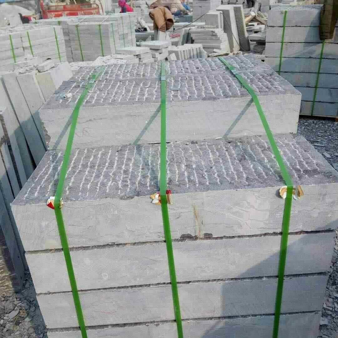 供应青石台阶石 园林庭院踏步石彷古錾道板社区汀步石