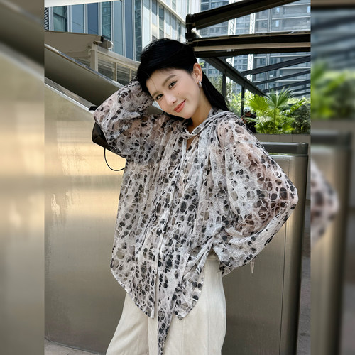 翻领衬衫女宽松显瘦豹纹设计感