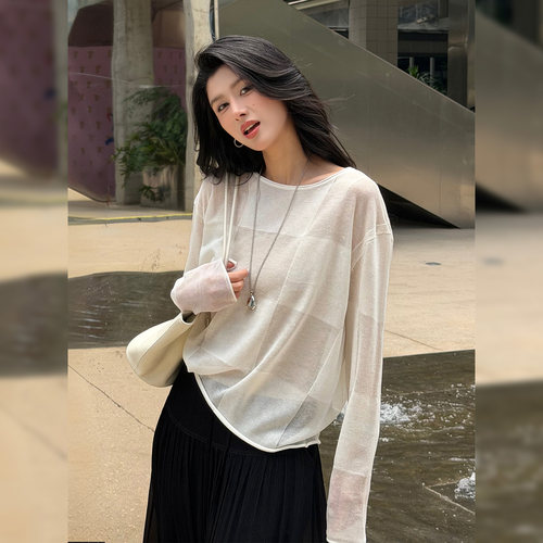 圆领T恤女宽松显瘦微透格子罩衫