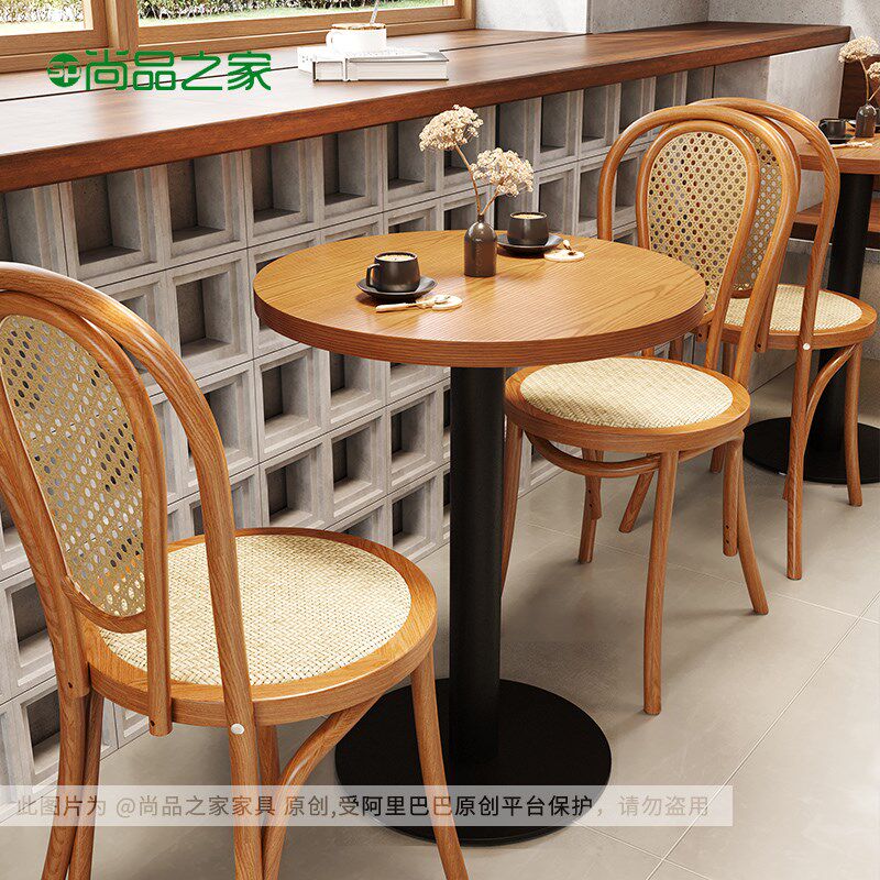 复古咖啡厅桌椅组合奶茶甜品店实木圆桌西餐厅烘焙店商用藤编椅子