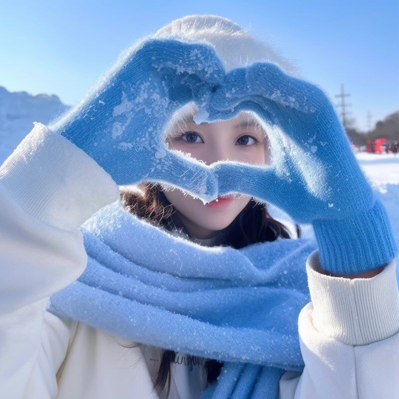 针织毛线浅蓝色手套女冬季2025新款兔毛保暖冬天雾霾蓝哈尔滨穿搭