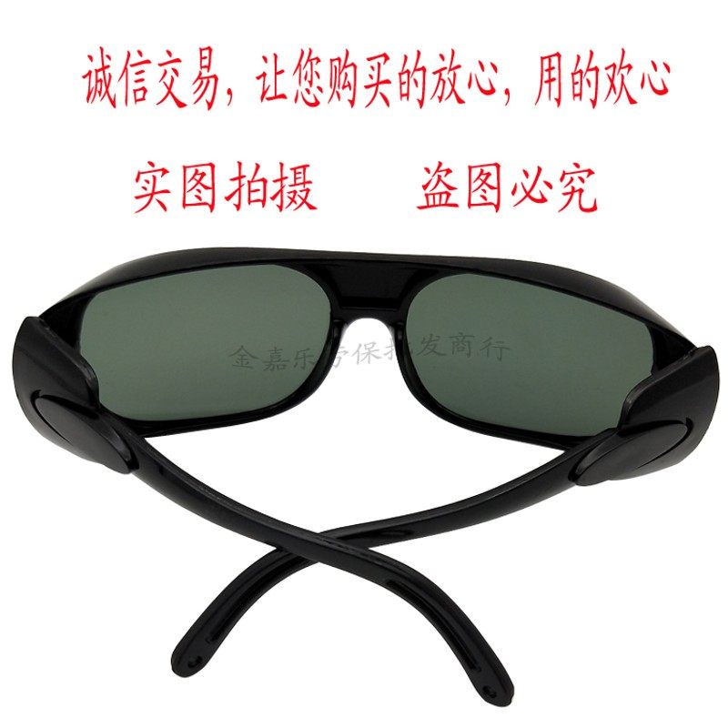 电焊眼镜护目镜浅灰色镜焊工劳保防尘防风平光打磨眼镜加宽加厚