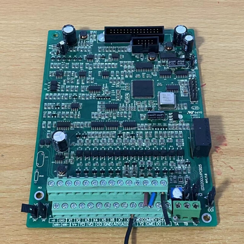 易能变频器EDS2000系MPCB25  30 37 45 55 75KW主CPU控制端子板
