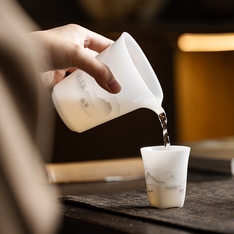 冰种玉白瓷盖碗茶杯手绘山水套装陶瓷高端功夫茶具整套泡茶碗送礼